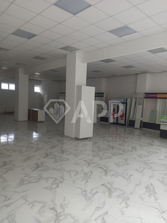 Сдаю торговое помещение, 80 м² фото