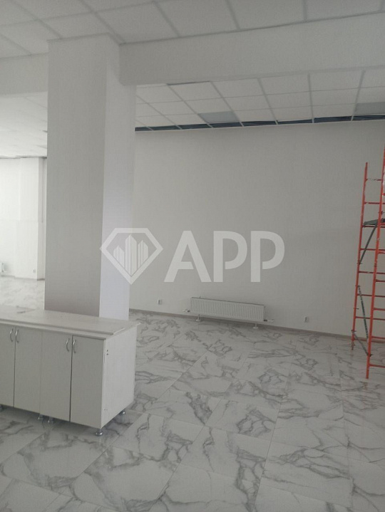 Сдаю торговое помещение, 80 м² фото