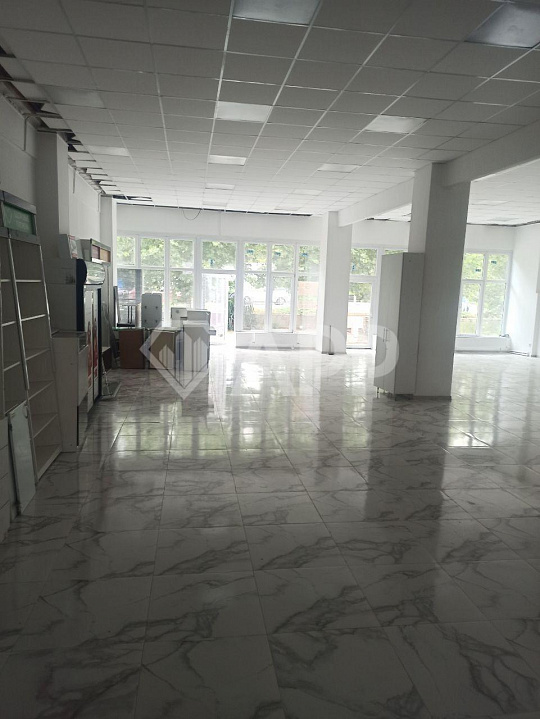 Сдаю торговое помещение, 80 м² фото