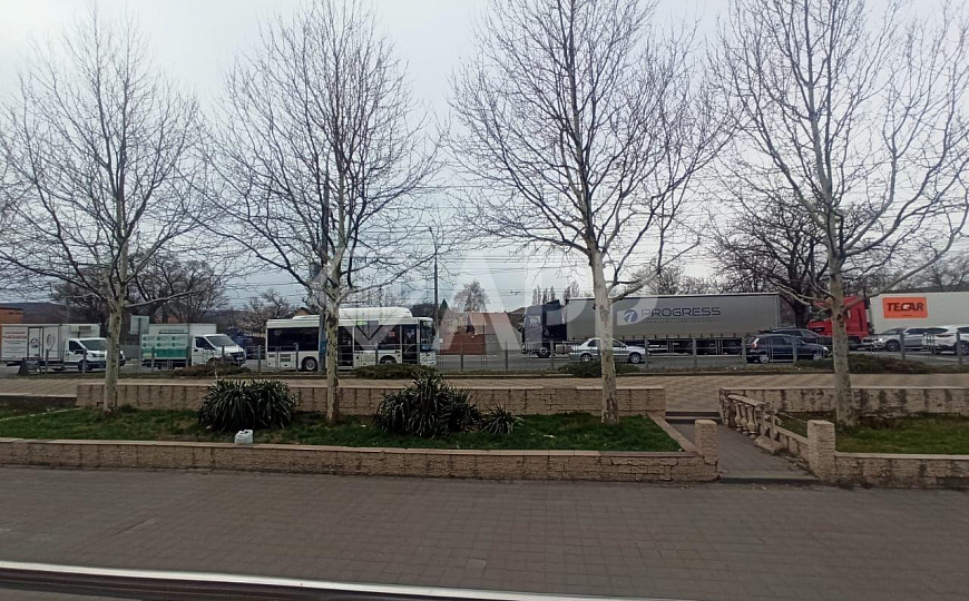 Сдаю торговое помещение, 80 м² фото