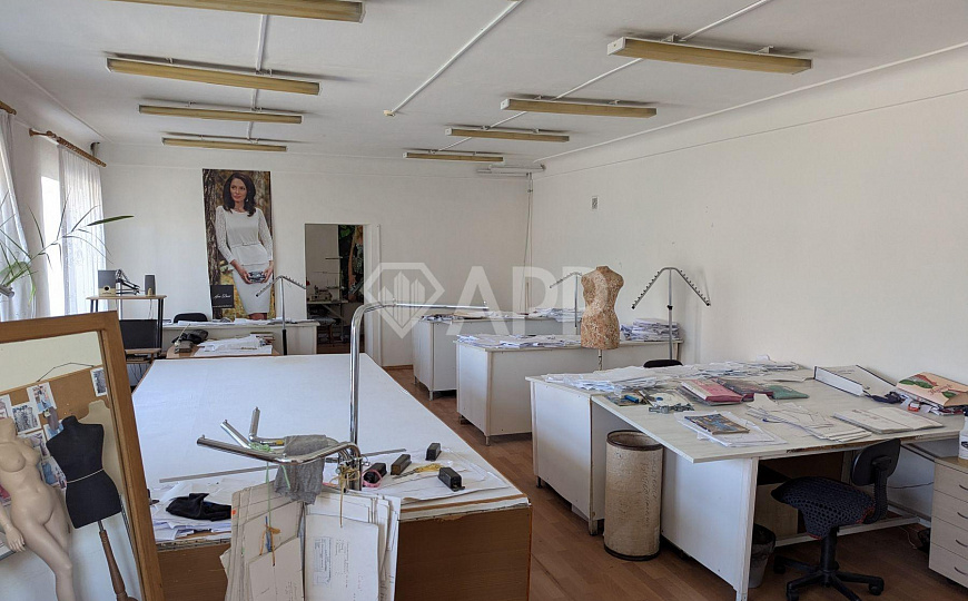 Сдам офисное помещение, 160 м² фото