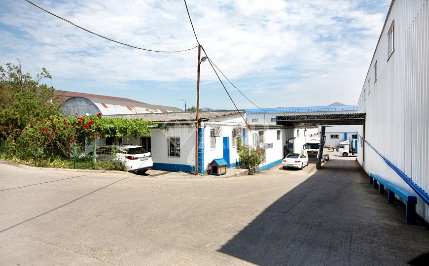 Продаю складской комплекс площадью 7 000 м² фото