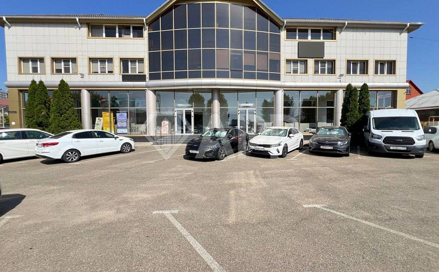 Сдаю офисное помещение, 24 м² с ремонтом на первой линии, район Баскетхолла фото