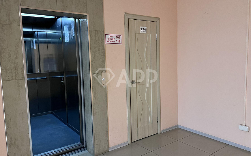 Сдаю офисное помещение, 24 м² с ремонтом на первой линии, район Баскетхолла фото