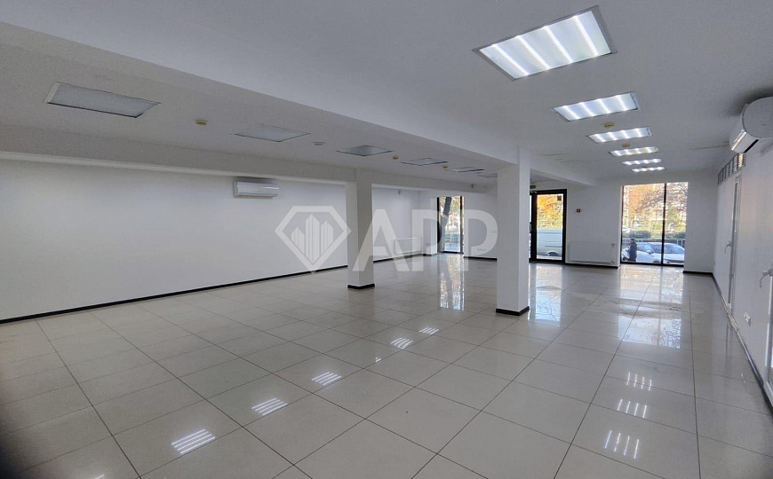 Сдаю 1 этаж 1 линия с ремонтом, 110 м²  фото