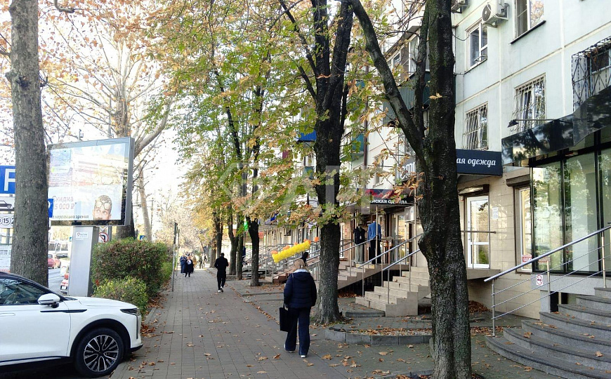 Сдаю 1 этаж 1 линия с ремонтом, 110 м²  фото