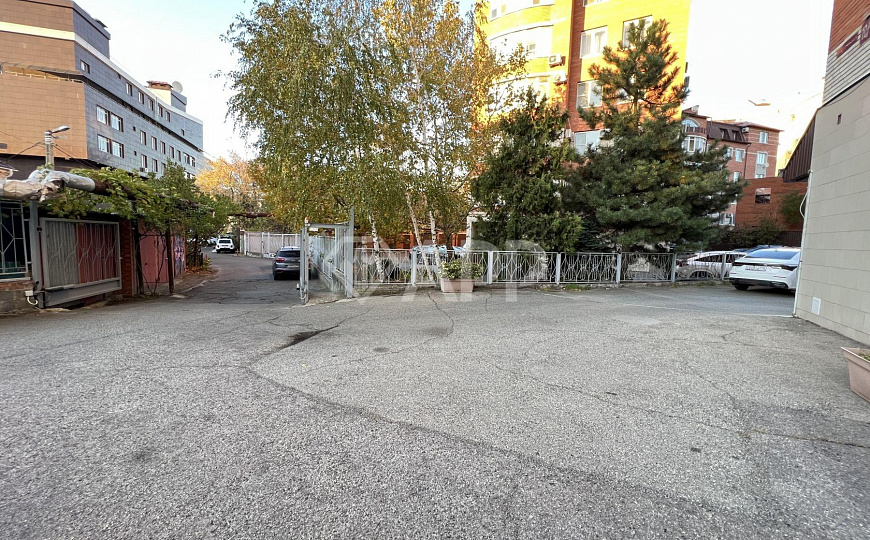 Продаю коммерческое помещение с ремонтом в районе Авроры, 175 м² фото