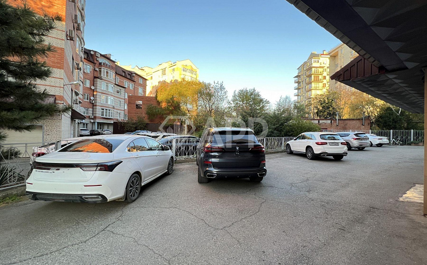 Продаю коммерческое помещение с ремонтом в районе Авроры, 175 м² фото