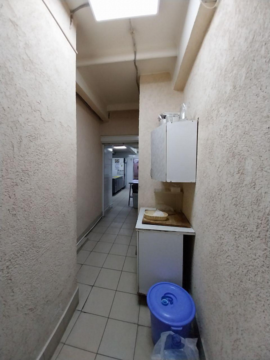 Помещение свободного назначения (комплекс зданий), 1 300 м² фото