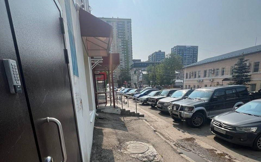 Офис 93,5 м2 в деловом центре с арендатором фото