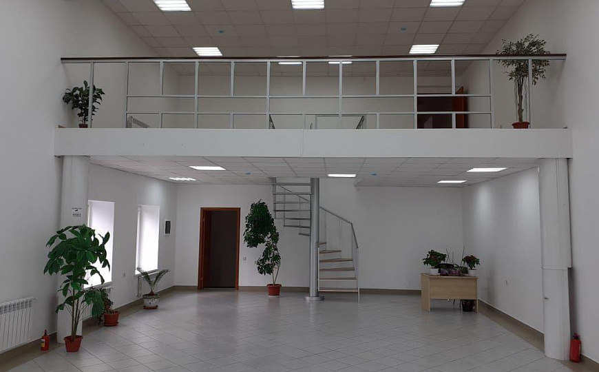 Автосалон, Офис,  Выставочный зал, 275 м2 фото