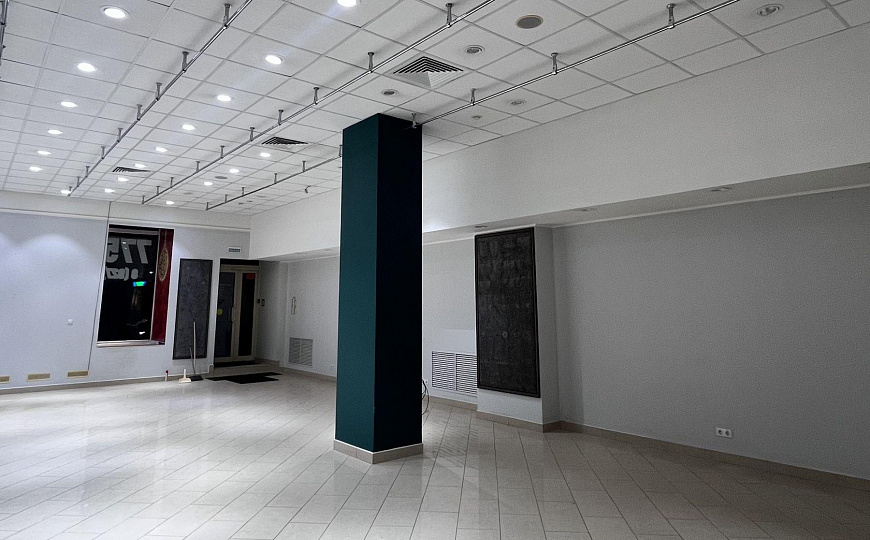 Центр, просторное помещение. фото