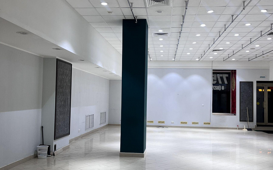 Центр, просторное помещение. фото