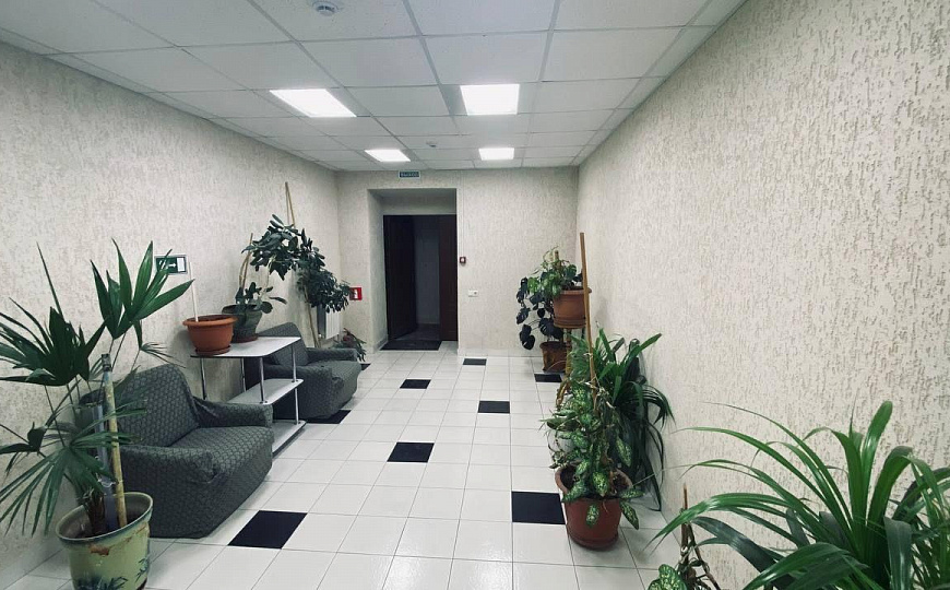 Офис 170 м2 + Теплый склад 230 м2 фото