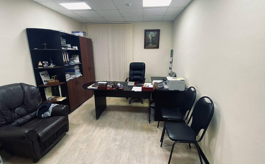 Офис 170 м2 + Теплый склад 230 м2 фото