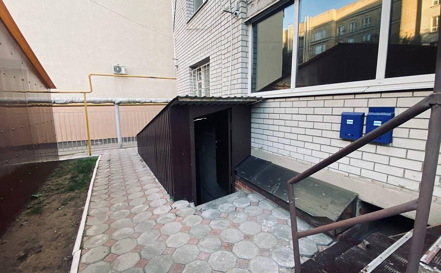 Офис 170 м2 + Теплый склад 230 м2 фото