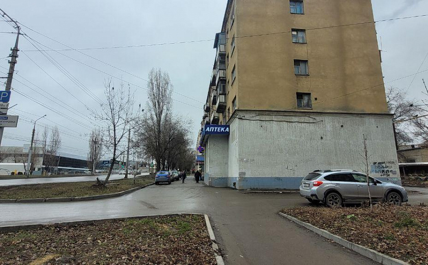 Московское шоссе на трафике 41,5 м2!!! фото