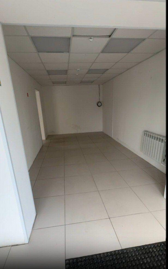 Сдам торговое помещение 38 м² на высоком трафике фото