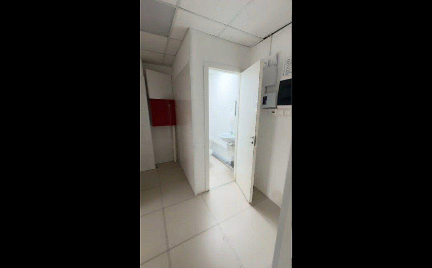 Сдам торговое помещение 38 м² на высоком трафике фото