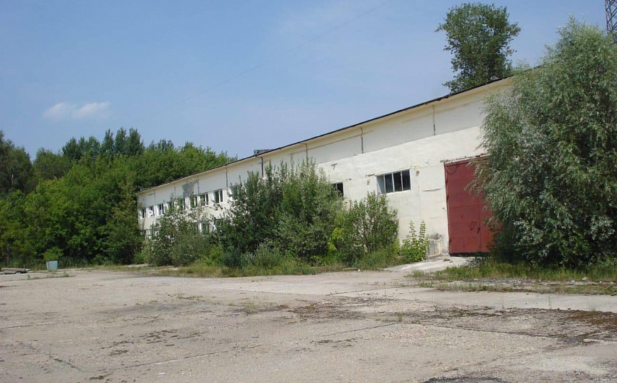 Производственное помещение с землей фото