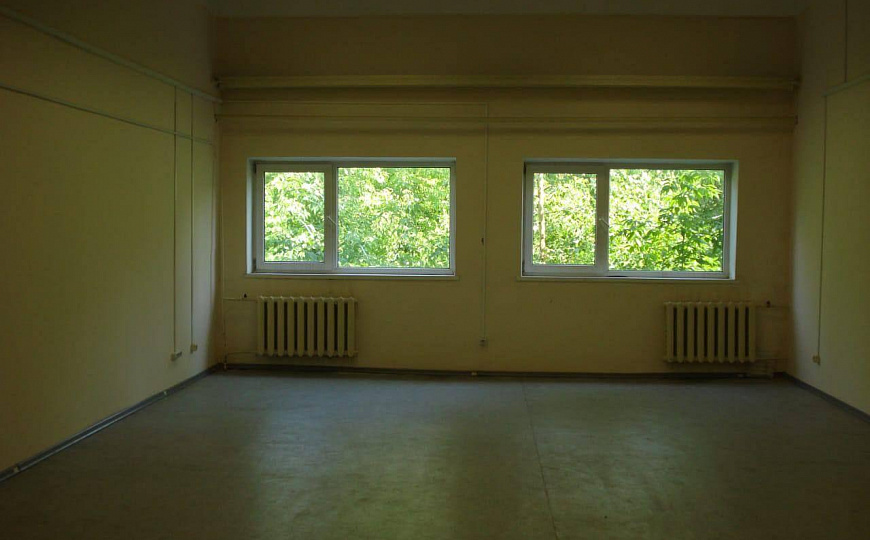 Производственное помещение с землей фото