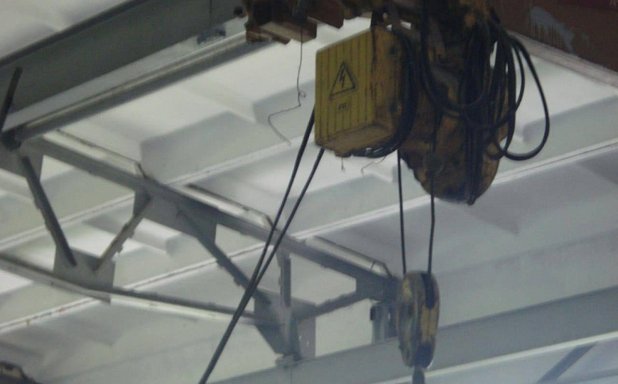 Производственное помещение с землей фото