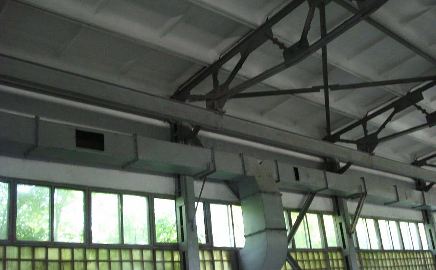 Производственное помещение с землей фото