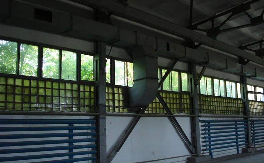 Производственное помещение с землей фото