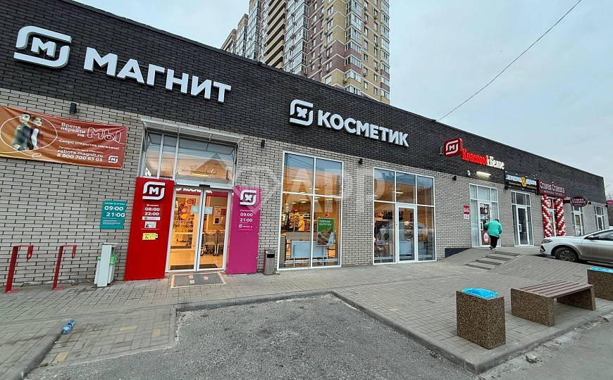 Магнит/КрасноеБелое/Фасад/Помещение свободного назначения 40м2 и 60м2 фото