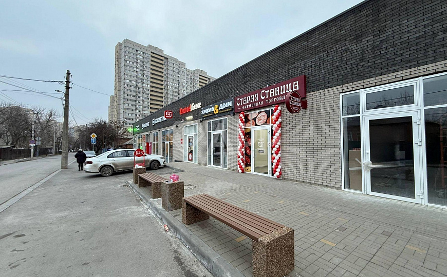 Магнит/КрасноеБелое/Фасад/Помещение свободного назначения 40м2 и 60м2 фото