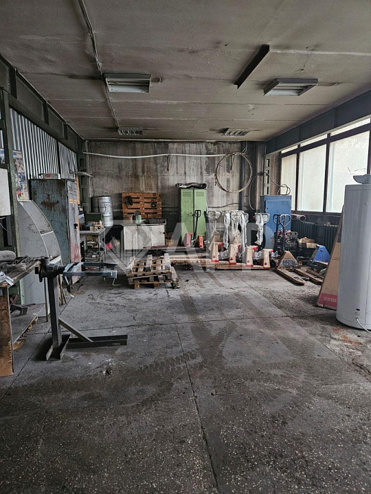 Теплое производство или автосервис 900 м2 фото