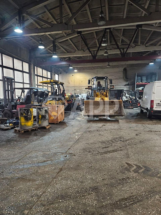 Теплое производство или автосервис 900 м2 фото