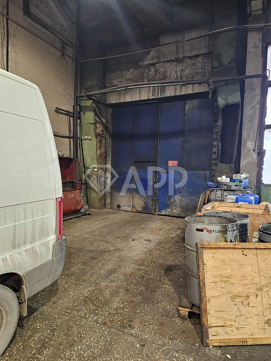 Теплое производство или автосервис 900 м2 фото