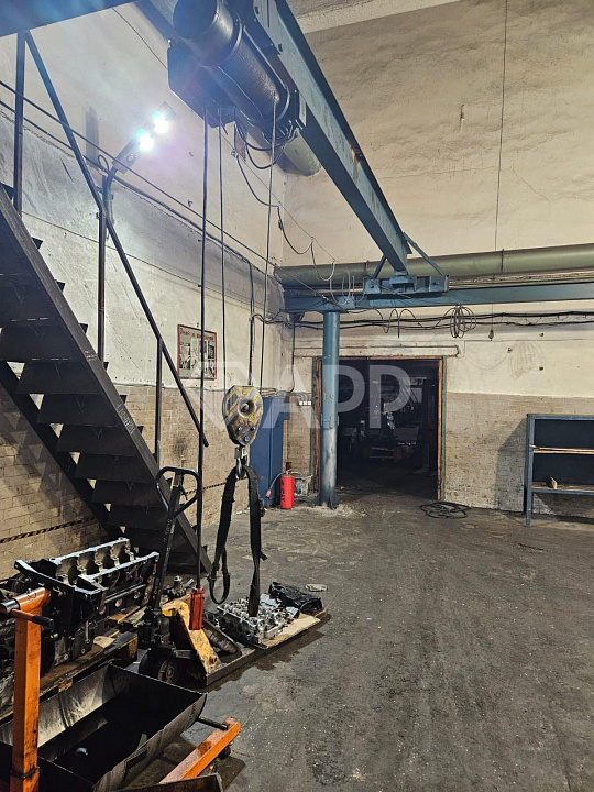 Теплое производство или автосервис 900 м2 фото