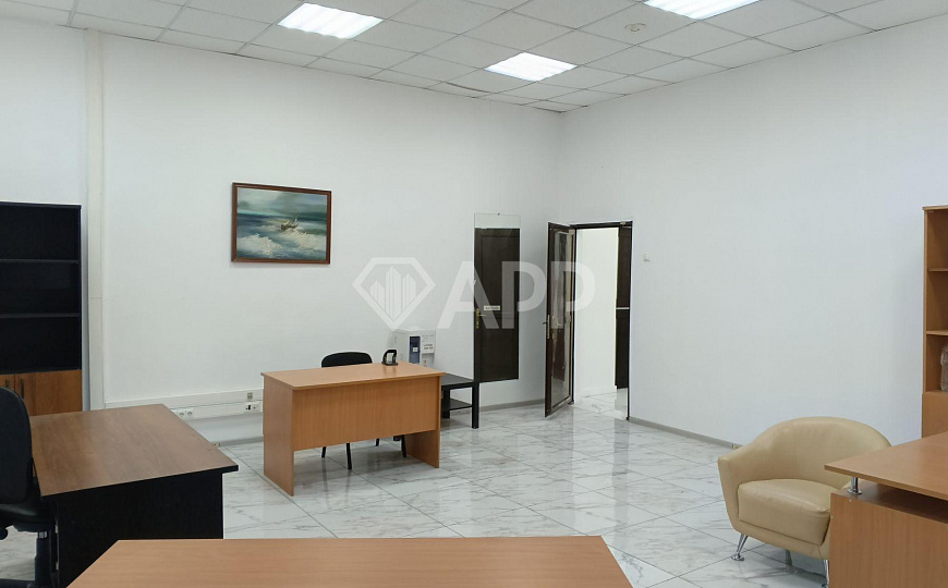 Сдам офисные помещения в центре города, от 17,9 до 67,6 м² фото