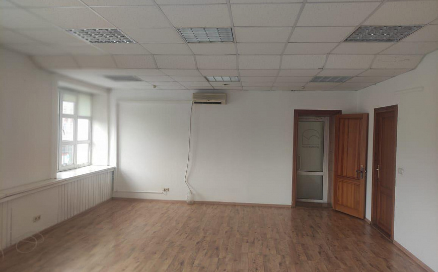 Сдаются офисы в центре фото