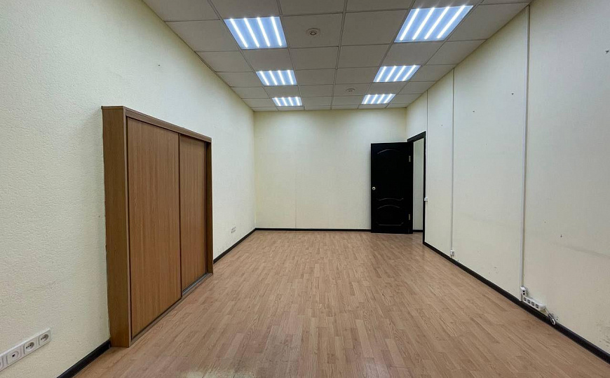 Офисное помещение 182,1м2 фото