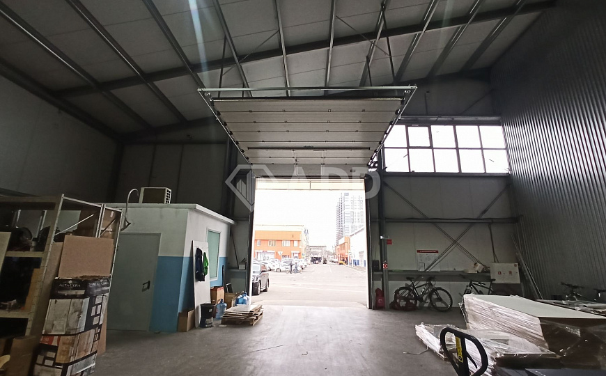 Сдаю складское помещение, 624 м² фото