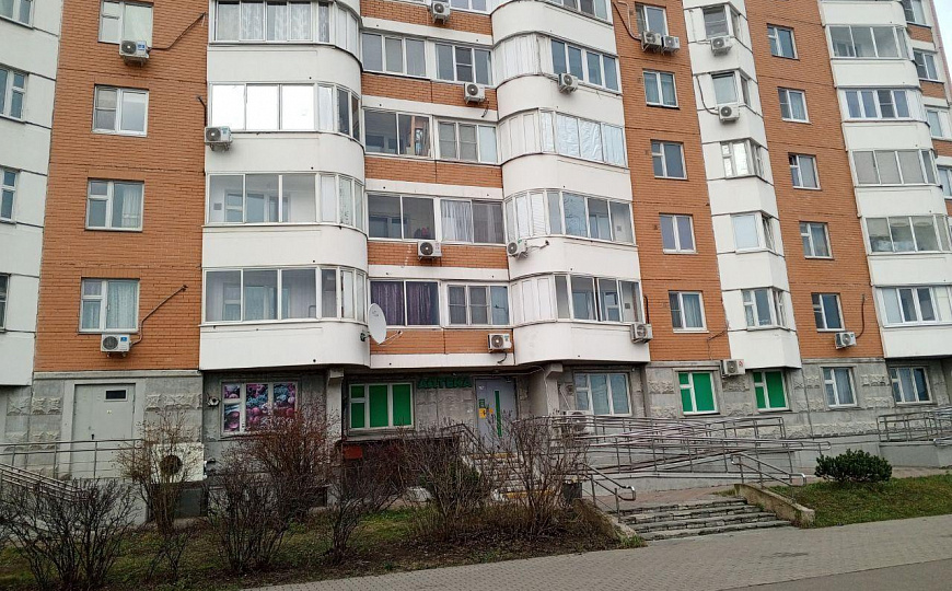 Аренда помещения на 1 этаже фото