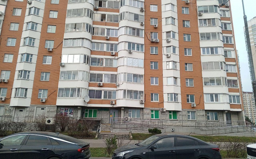 Аренда помещения на 1 этаже фото