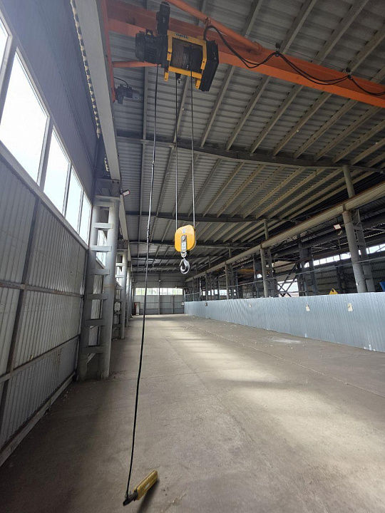 Аренда склада с кран балкой фото
