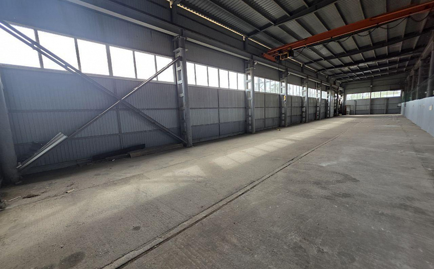 Аренда склада с кран балкой фото