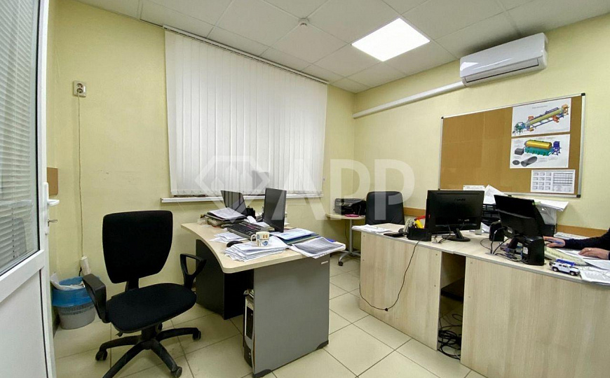 Помещение свободной планировки в центре, 133м² фото