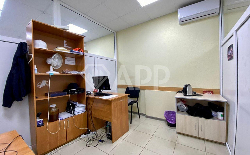 Помещение свободной планировки в центре, 133м² фото