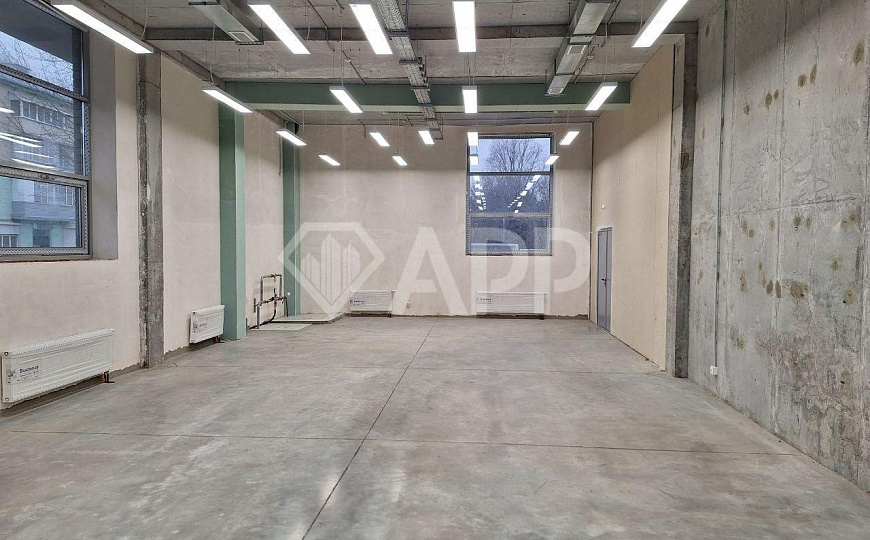 Сдам помещение в центре с дебаркадером, 177,5м² фото