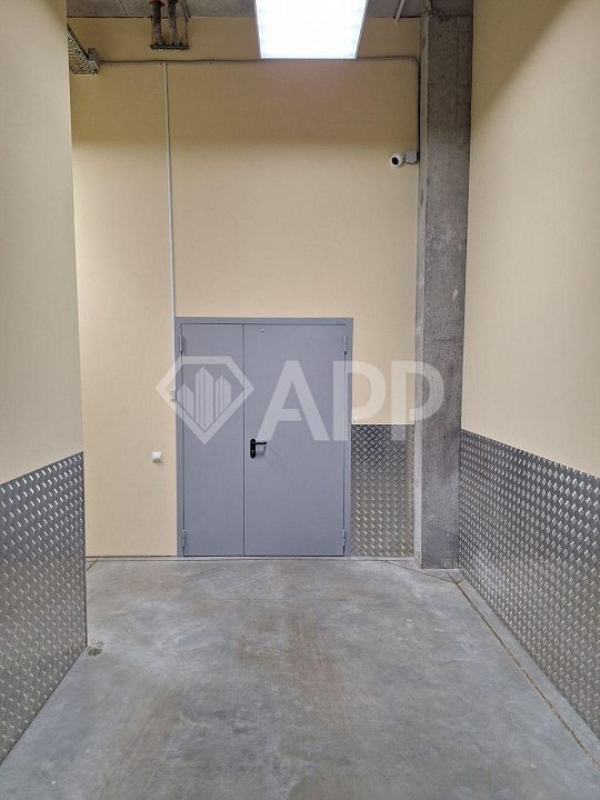 Сдам помещение в центре с дебаркадером, 177,5м² фото