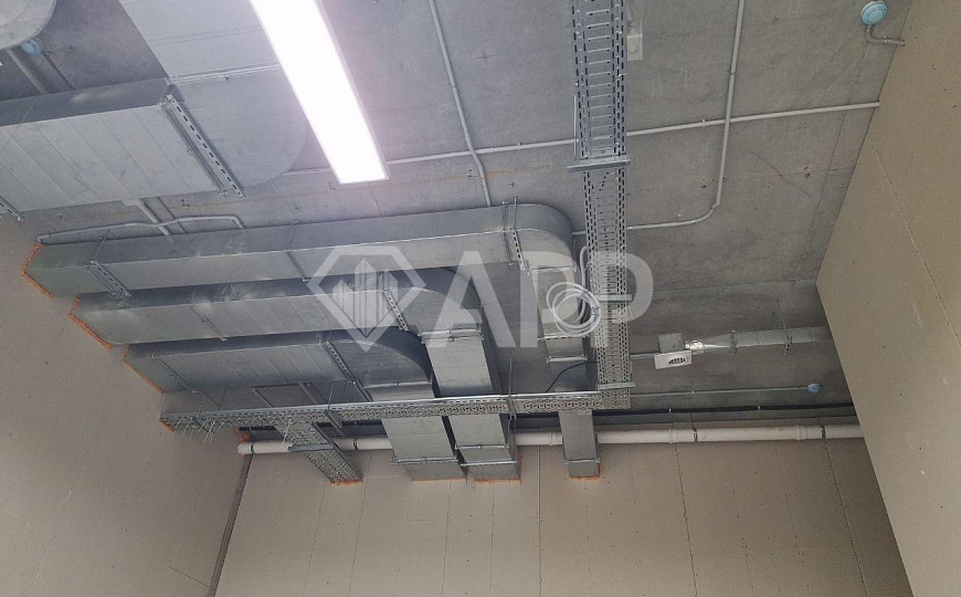 Сдам помещение в центре с дебаркадером, 177,5м² фото