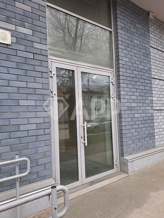 Сдам помещение в центре с дебаркадером, 177,5м² фото