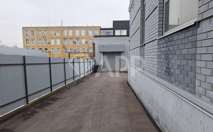 Сдам помещение в центре с дебаркадером, 177,5м² фото