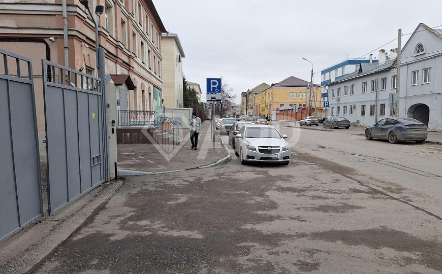 Сдам помещение в центре с дебаркадером, 177,5м² фото